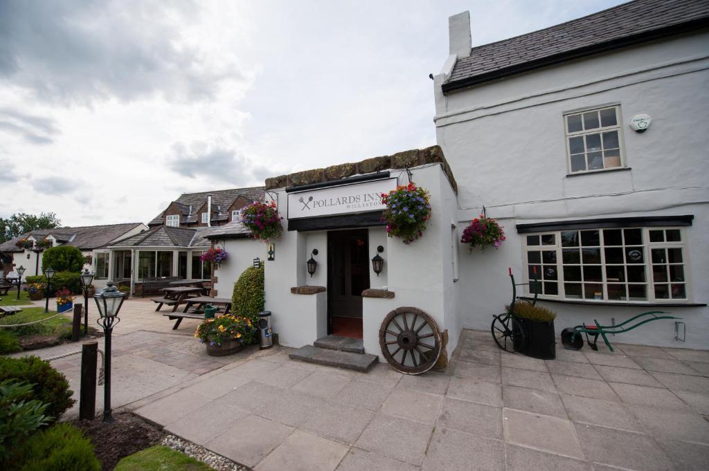 Pollards Inn Willaston  Exterior photo